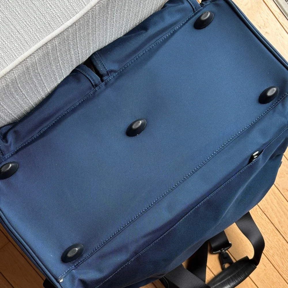 Tumi alpha deluxe carry on satchel in navy blue